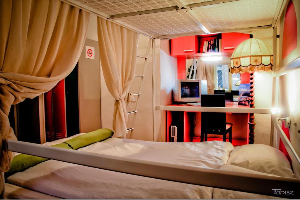 Hostel Center *
