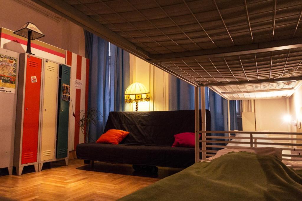 Center Hostel *